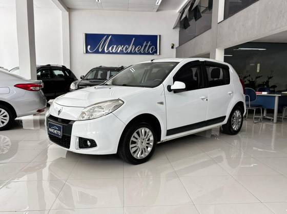 RENAULT SANDERO 1.6 PRIVILÉGE 16V FLEX 4P AUTOMÁTICO